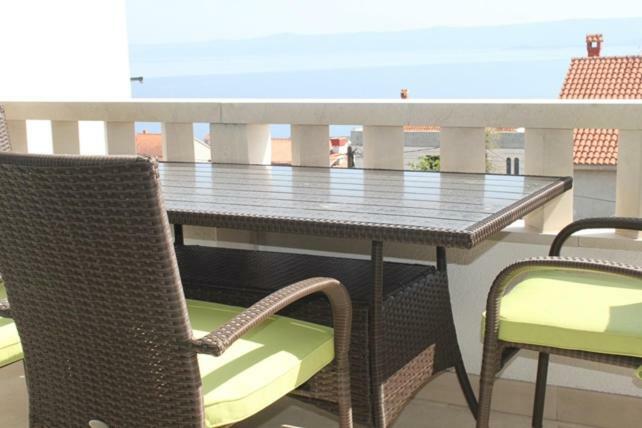 Apartment Irena Bol Bagian luar foto